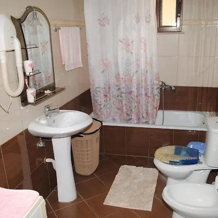 George's * Gjirokaster