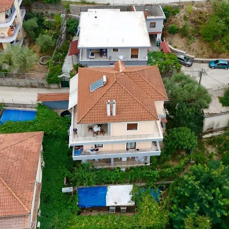 Georgina Ap Gjirokaster Casa de Férias